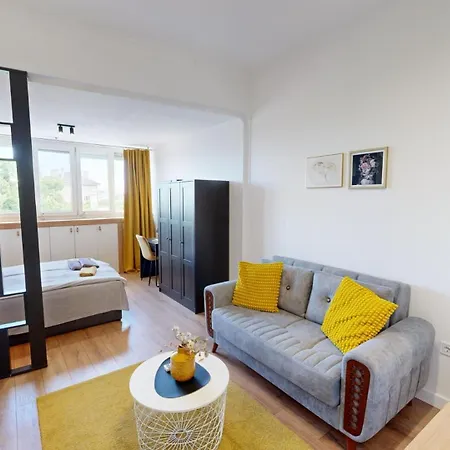 Apartment Modern 4 Min Walk From Alexander Nevski